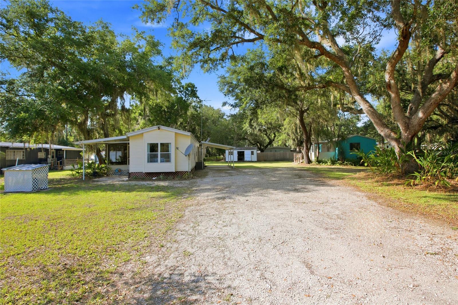 TIOTIE BEACH ESTATES - Residential