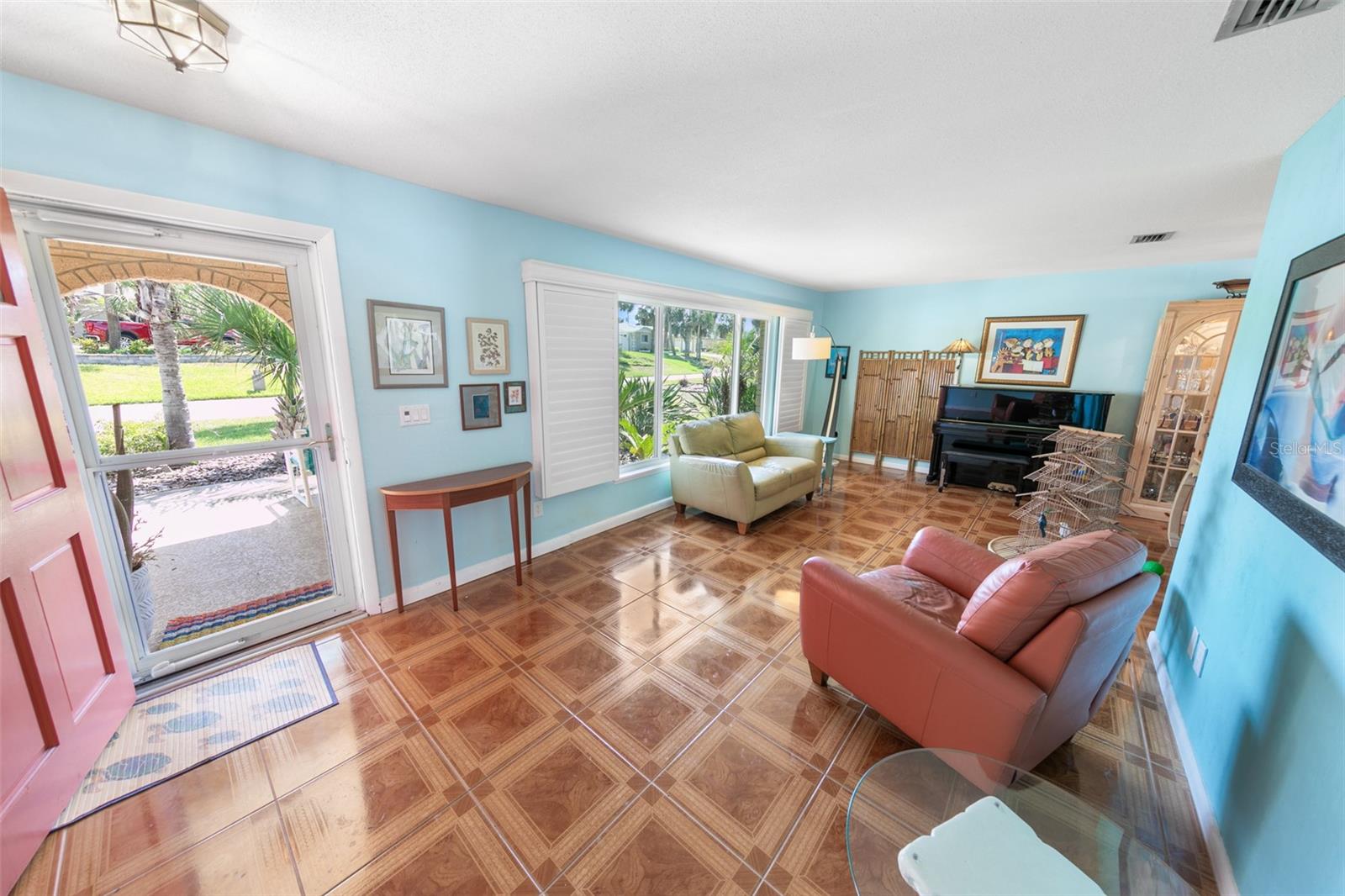 4350 CANDLEWOOD LANE