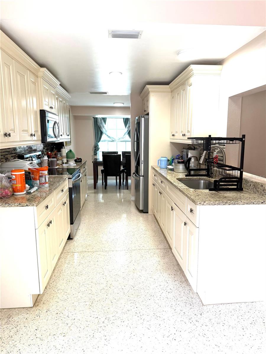 ROLANDO - Residential