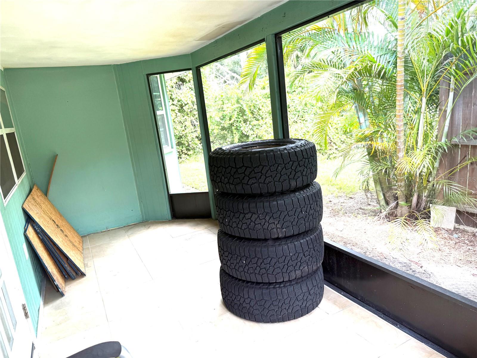 ROLANDO - Residential