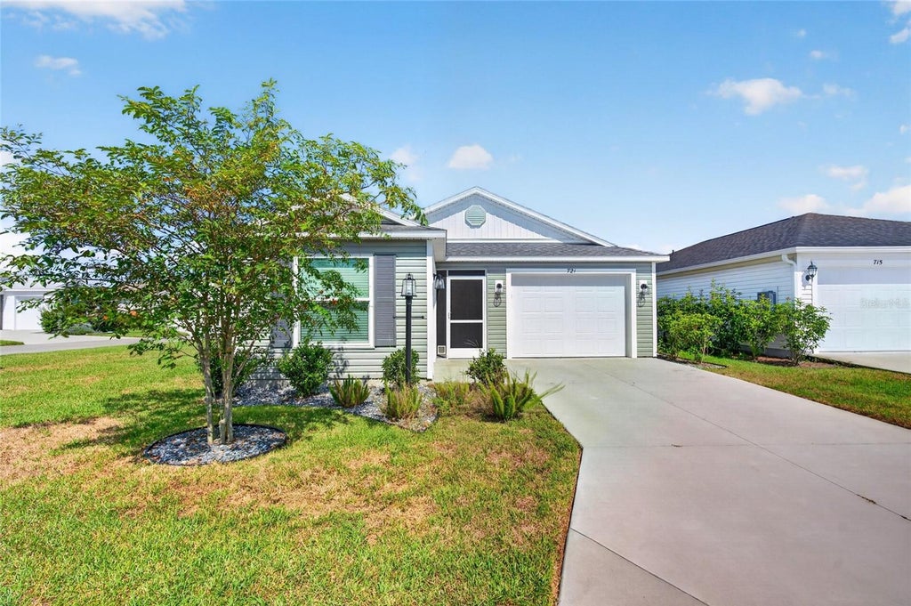 Photo of 721 Joseph Way, The Villages, FL 34762 (MLS # FC322139)