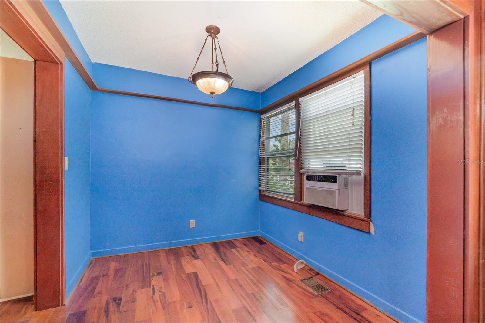 LOVEJOY PARK - Residential