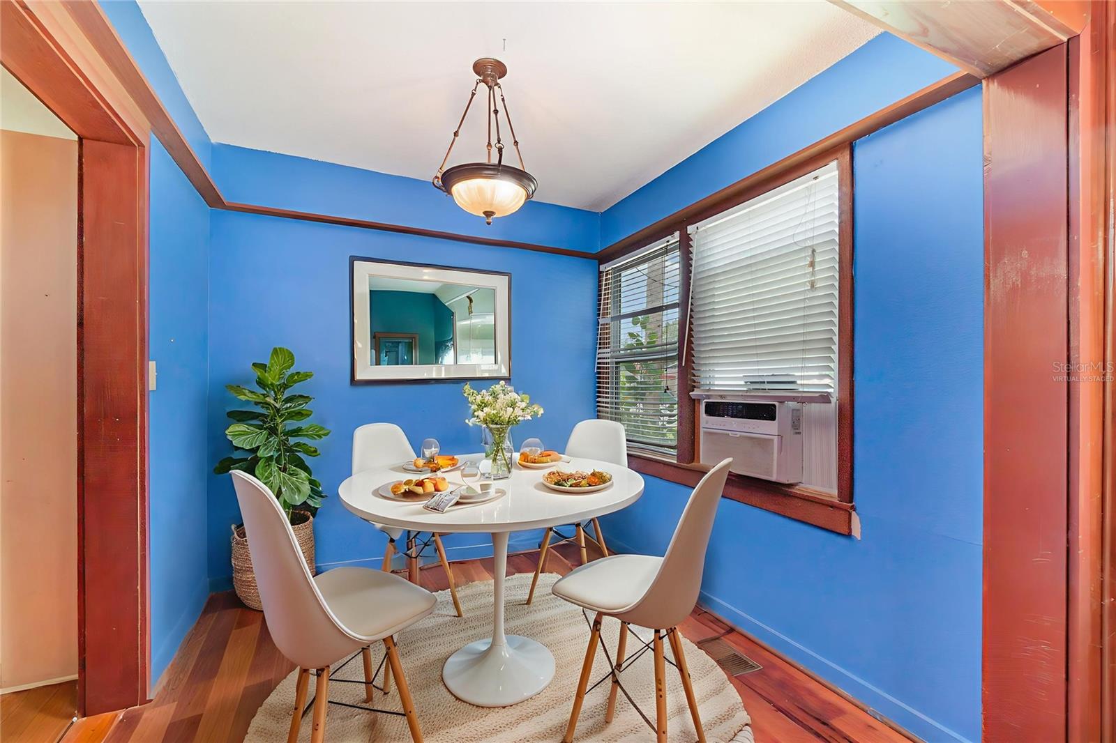 LOVEJOY PARK - Residential