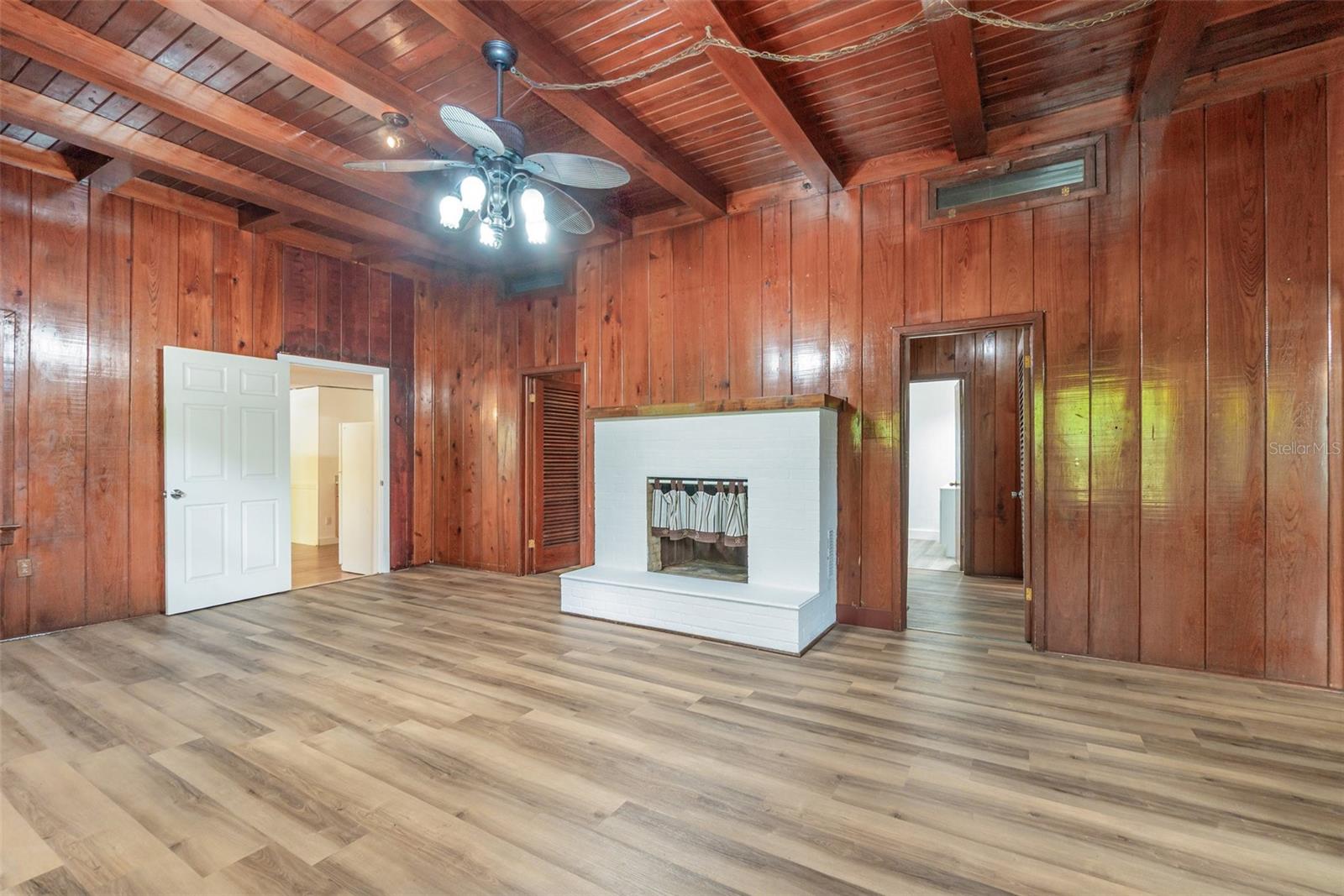 LOVEJOY PARK - Residential