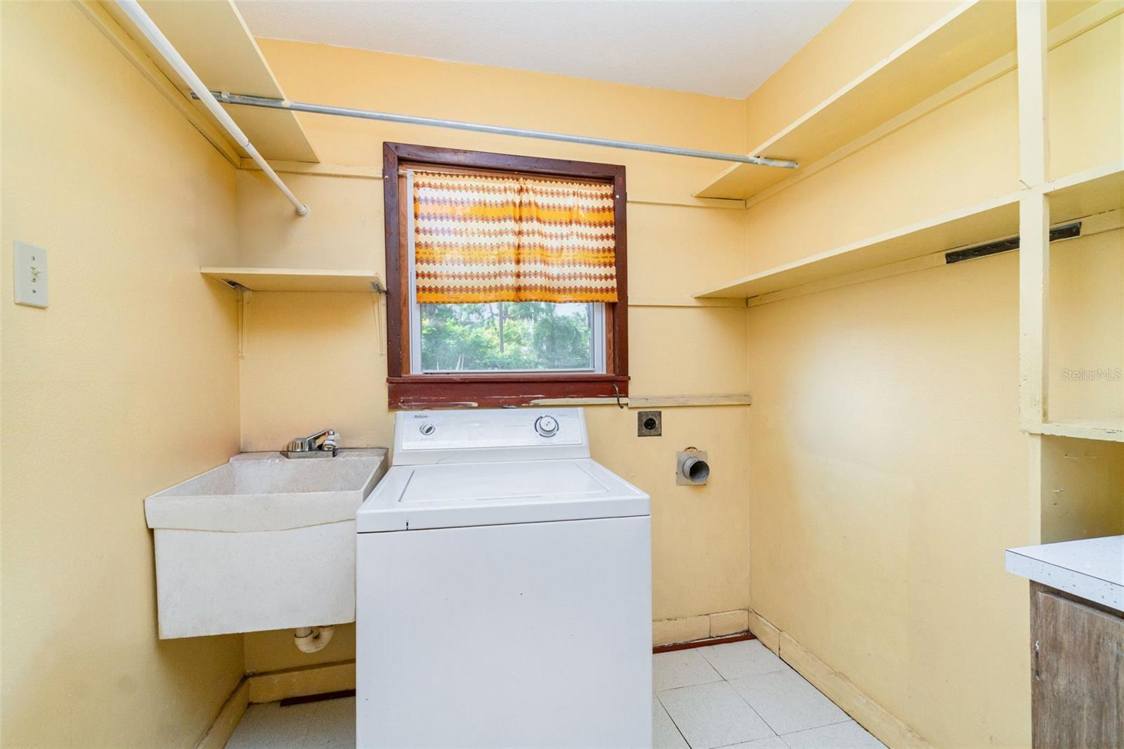 LOVEJOY PARK - Residential