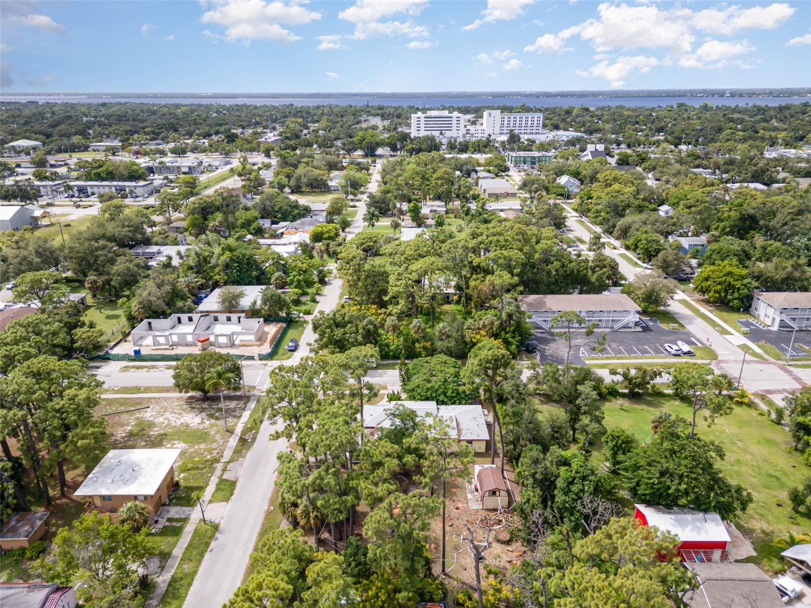 LOVEJOY PARK - Residential