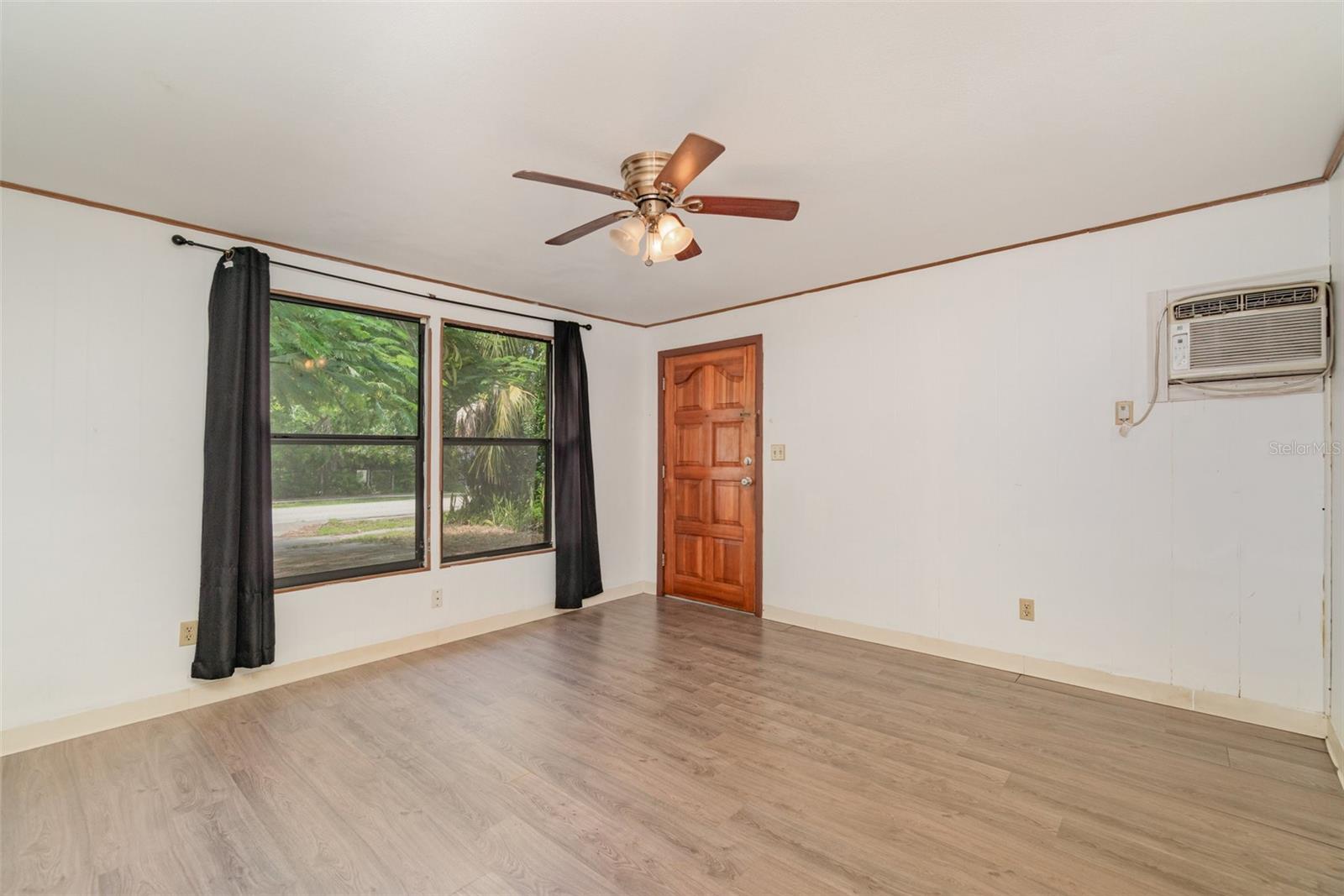 LOVEJOY PARK - Residential