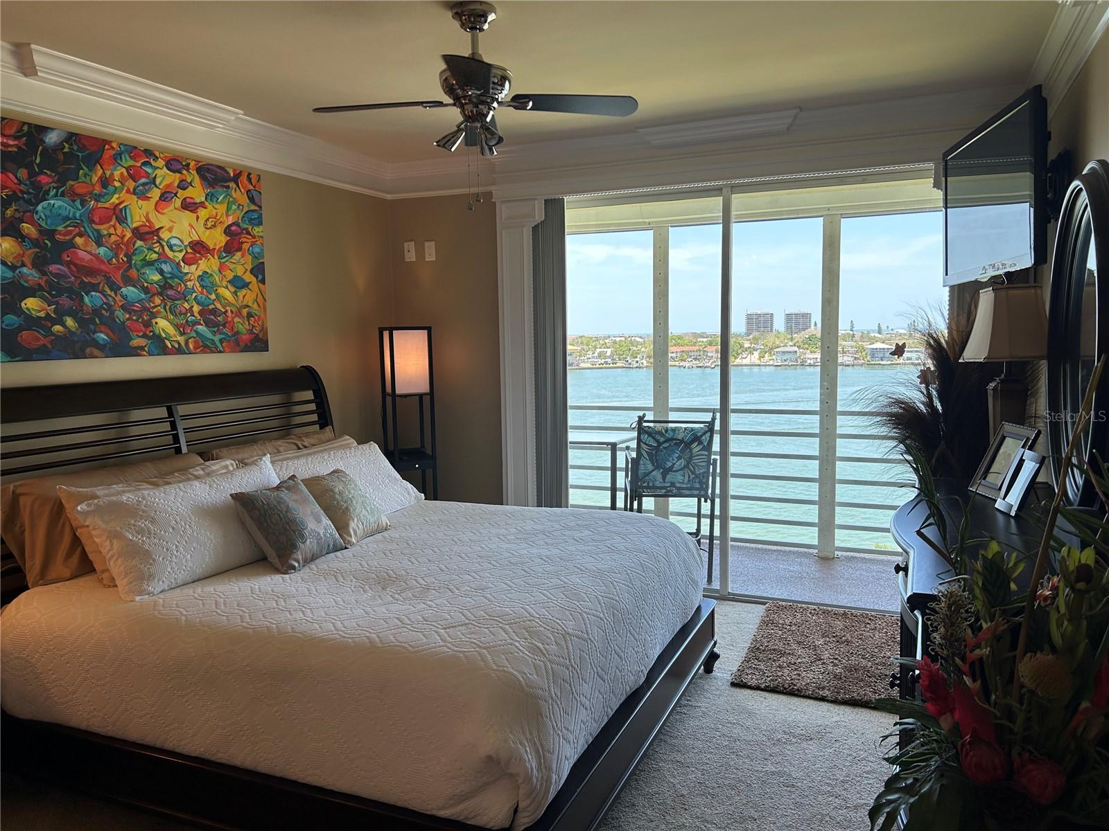 HARBOURSIDE CONDO - Residential