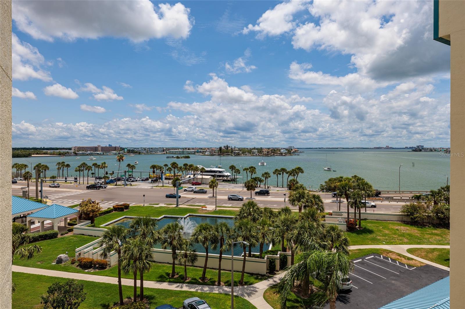 HARBOURSIDE CONDO - Residential