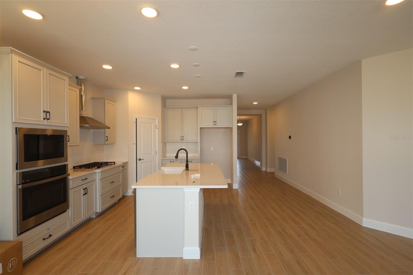 5296 HIGH LINE DRIVE