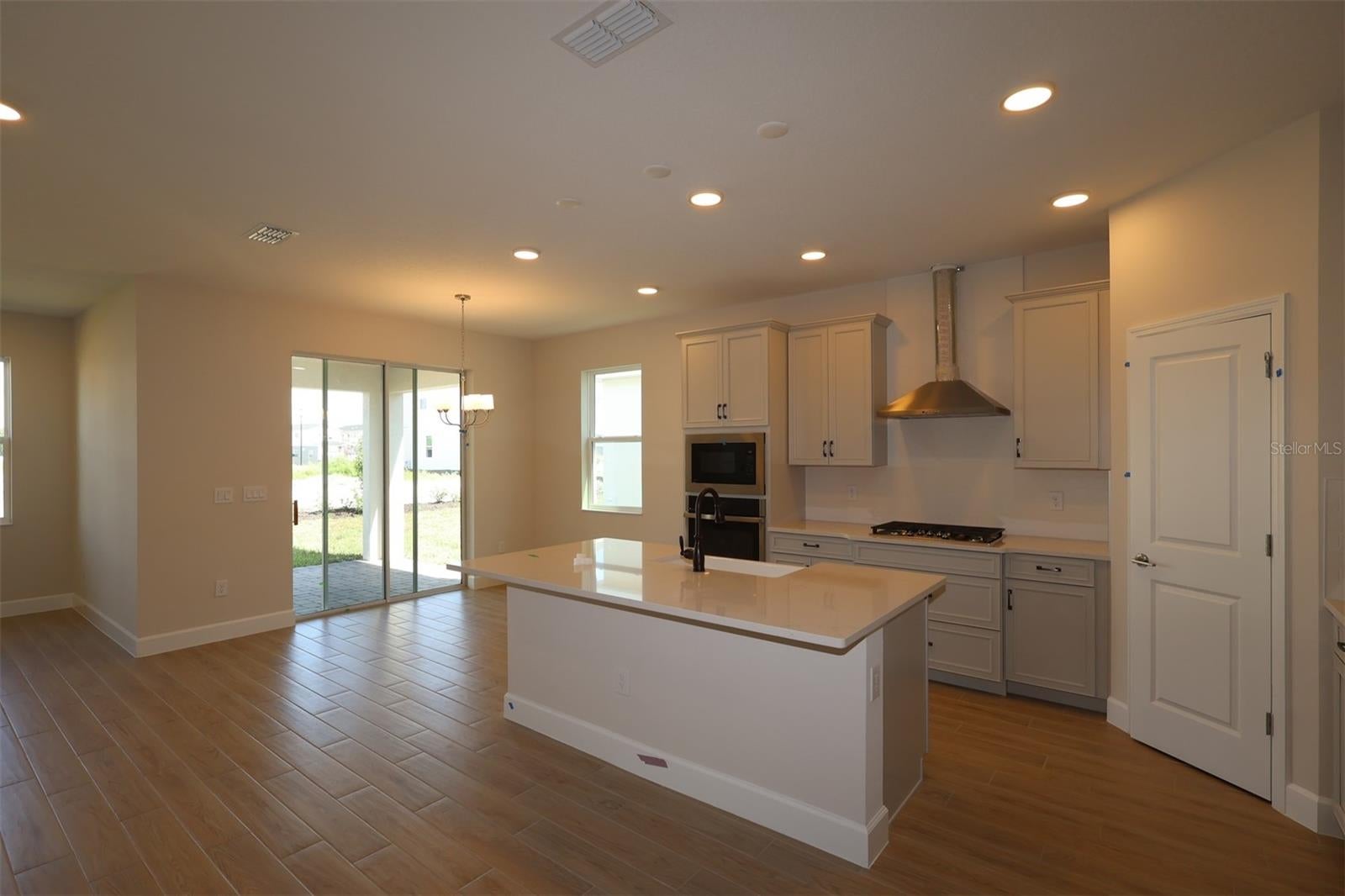 5296 HIGH LINE DRIVE