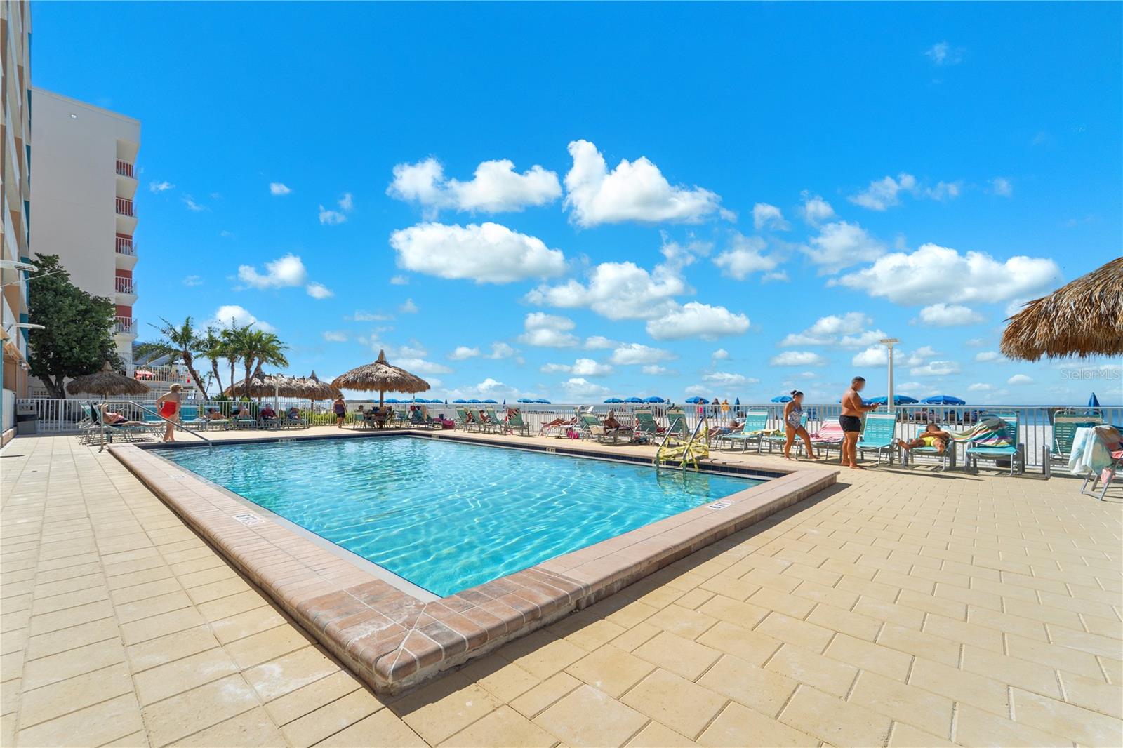 RAM-SEA CONDO - Residential