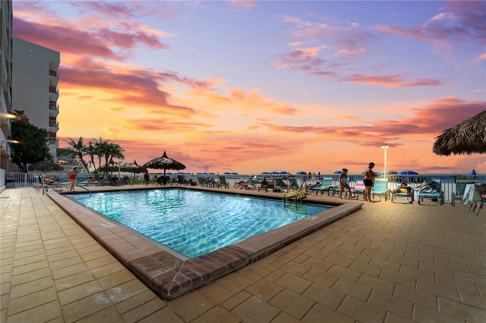 RAM-SEA CONDO - Residential