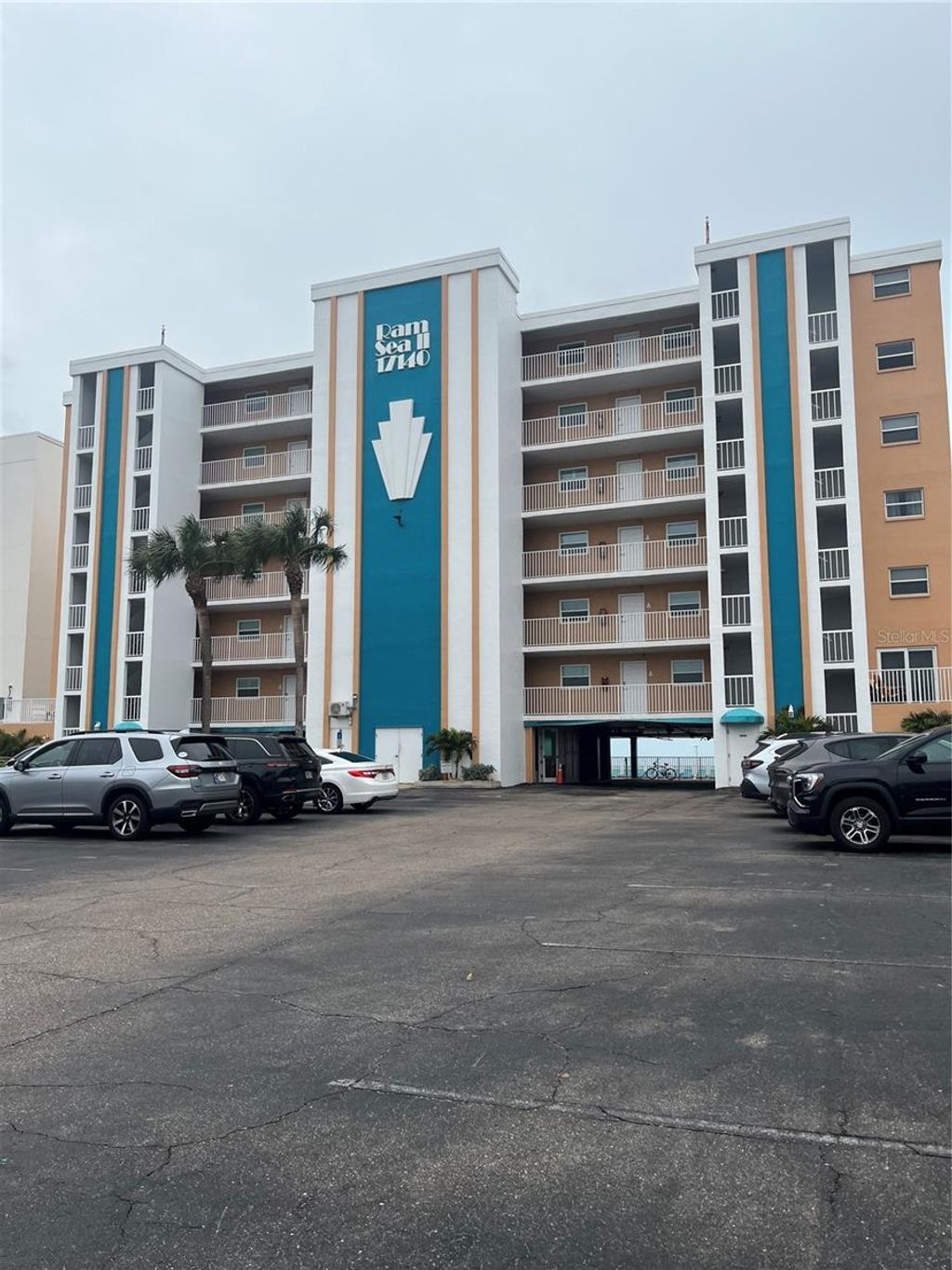Photo of 17140 Gulf Boulevard #611, St Petersburg, FL 33708 (MLS # TB8465954)