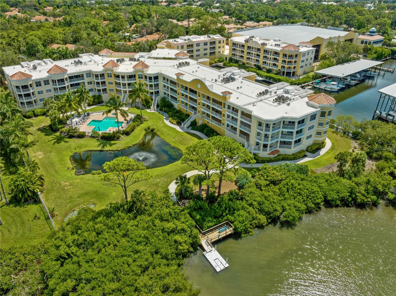 VILLAS/HARBOR VILLAGE - Residential