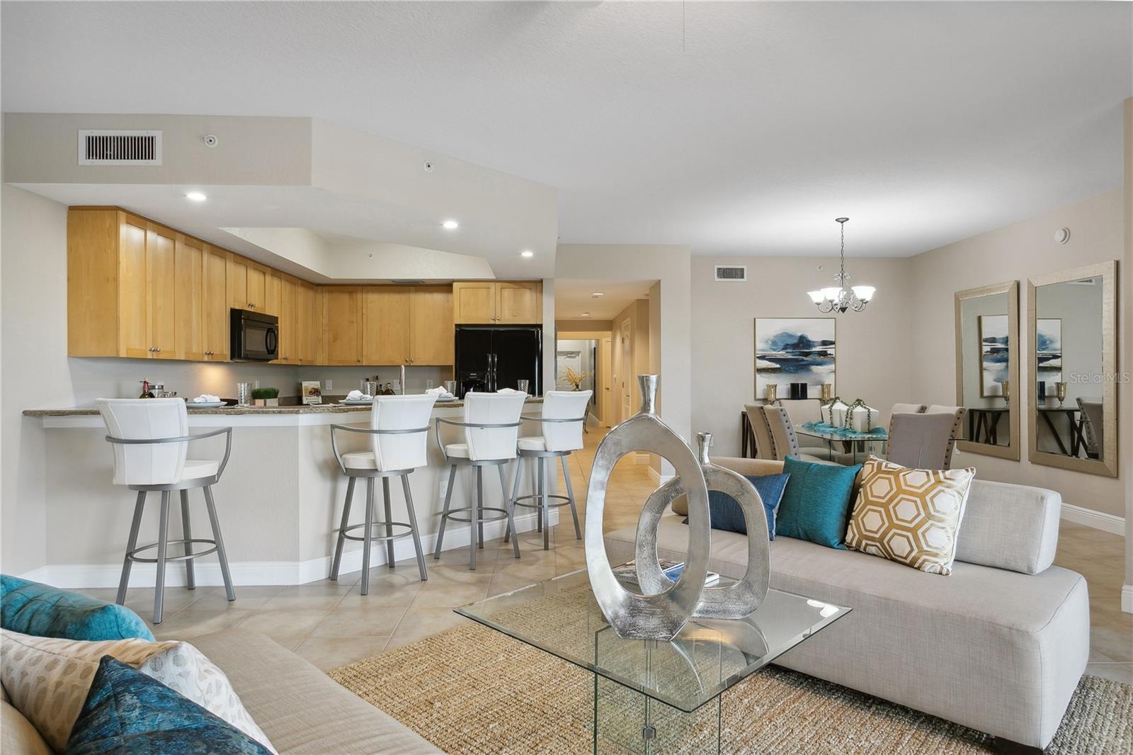 VILLAS/HARBOR VILLAGE - Residential