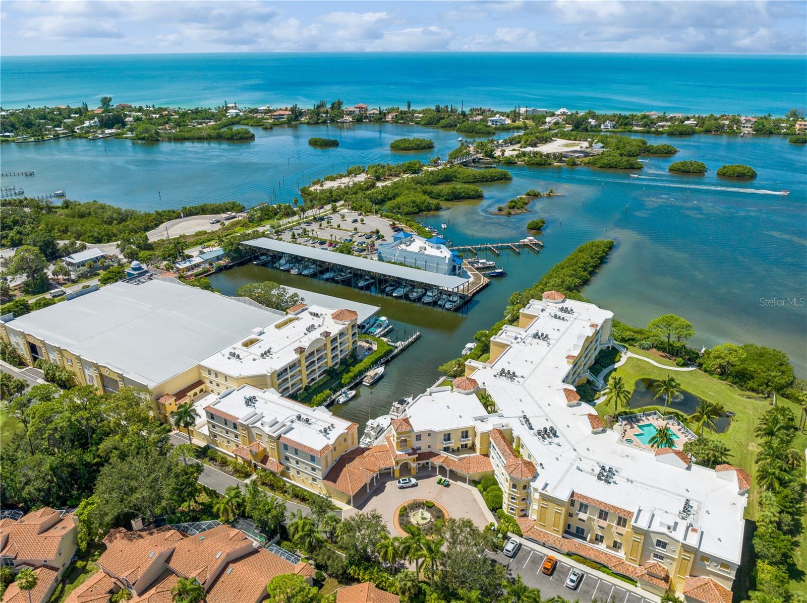 VILLAS/HARBOR VILLAGE - Residential