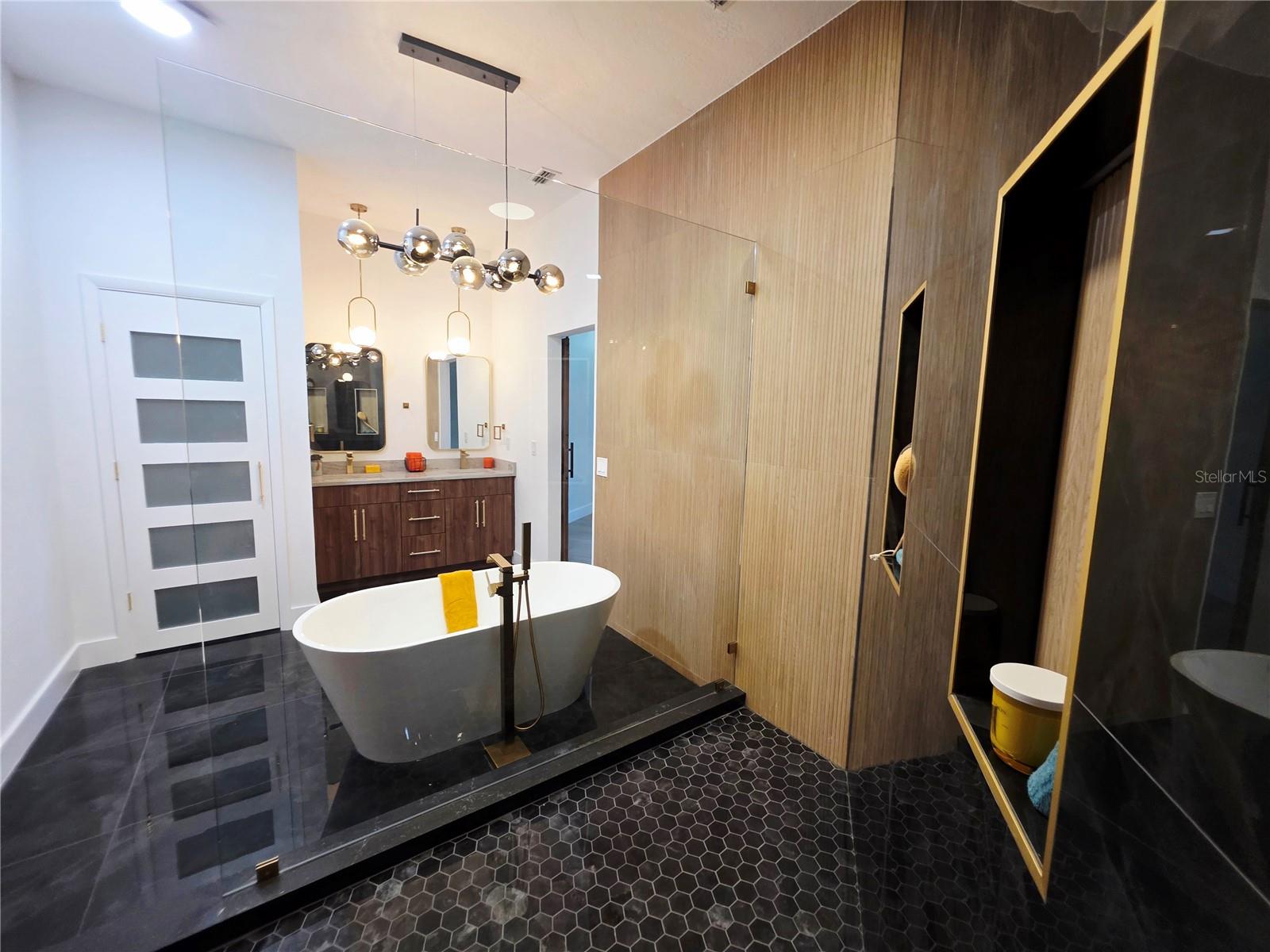 WATERFORD CROSSING PH I - Residential