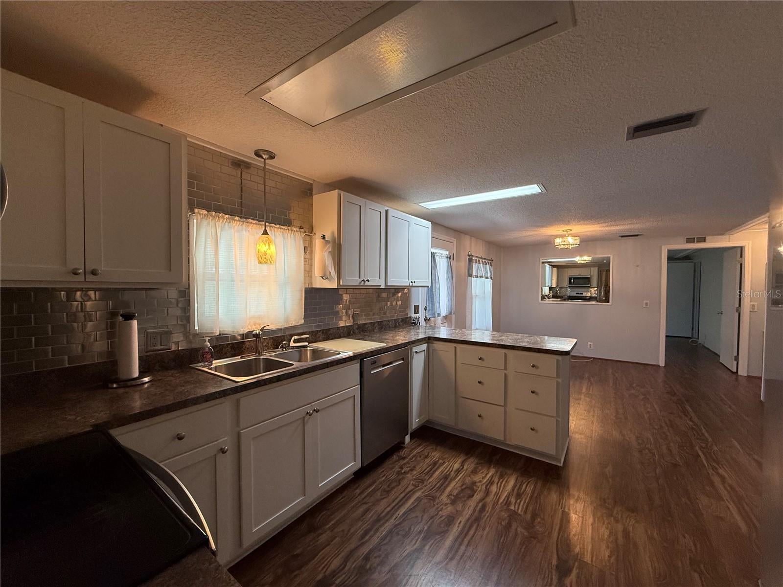 17 N BOBWHITE ROAD