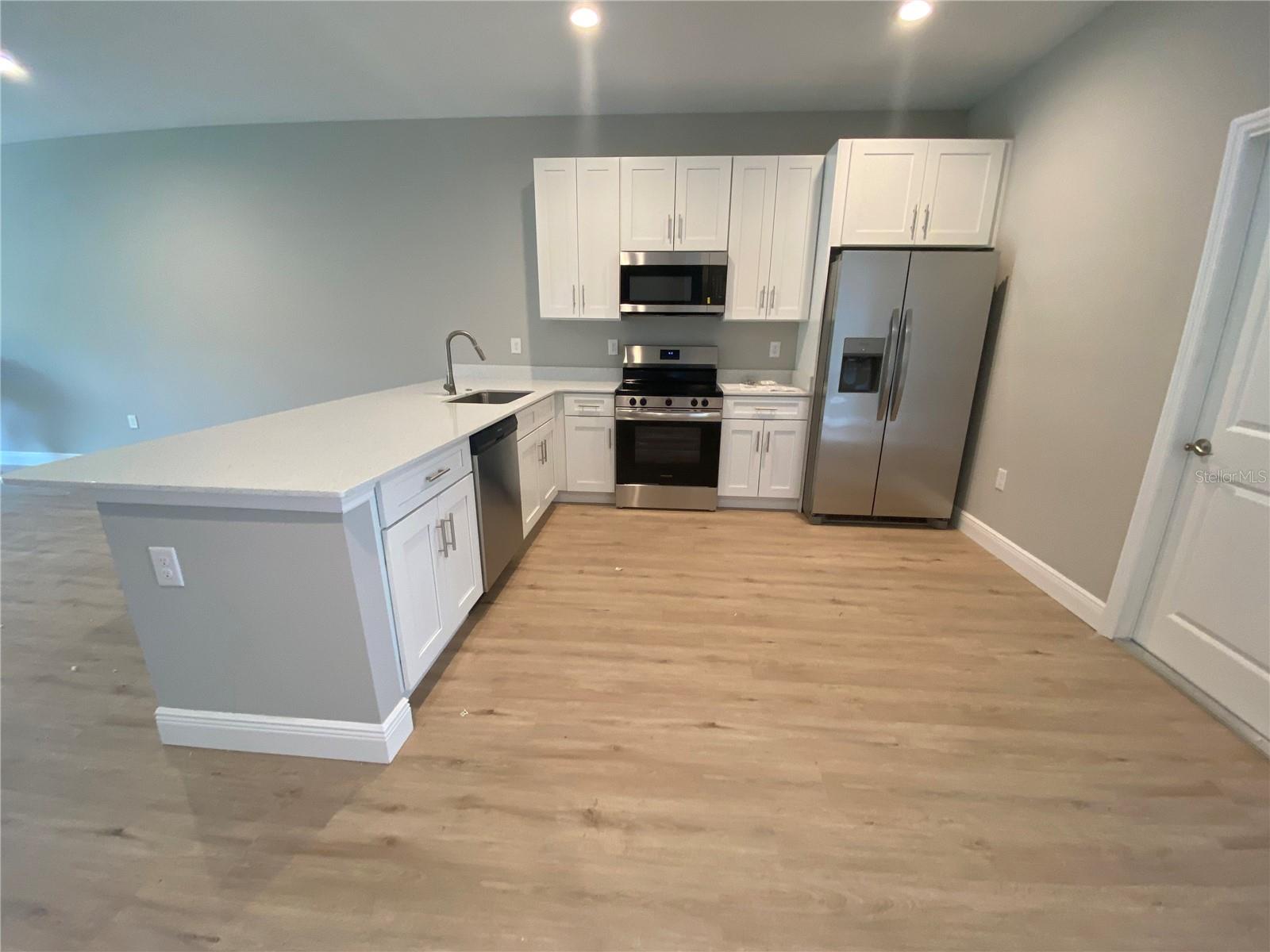 PORT CHARLOTTE SEC 085 - Residential Lease