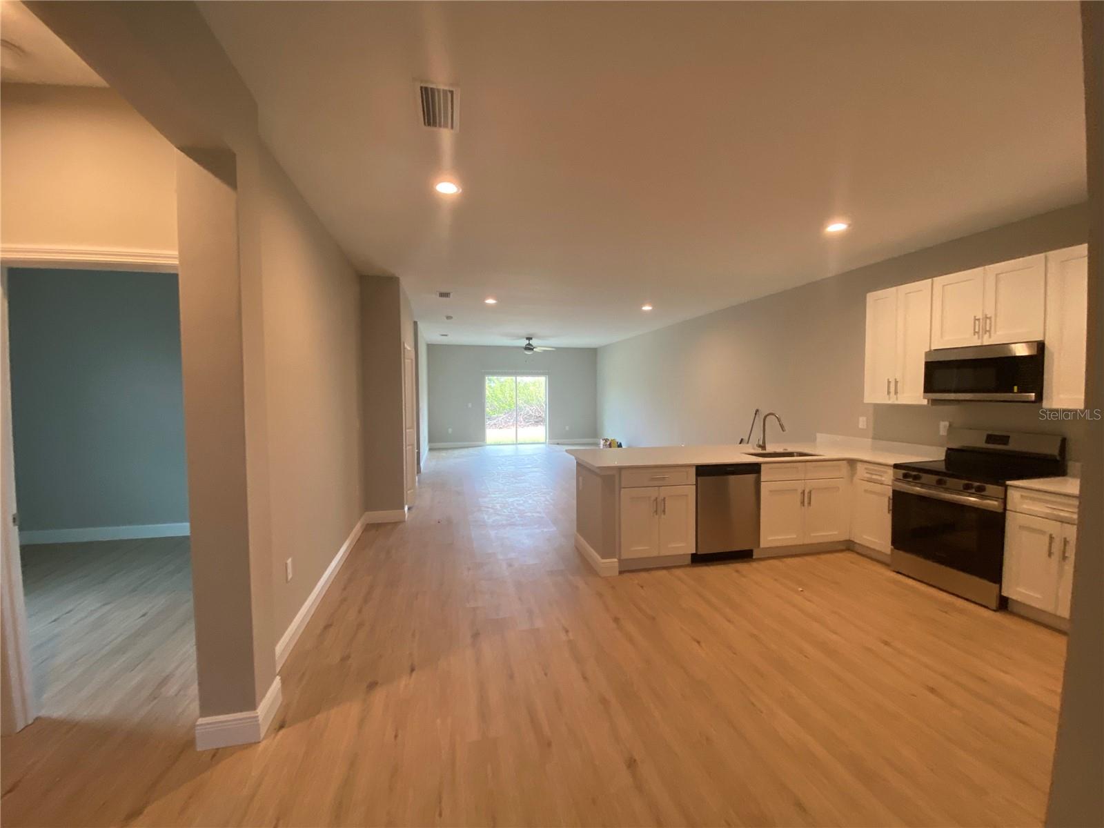 PORT CHARLOTTE SEC 085 - Residential Lease