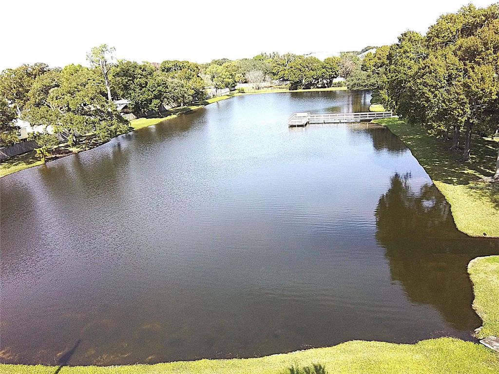 Photo of 3808 N Oak Drive #U42, Tampa, FL 33611 (MLS # TB8484983)