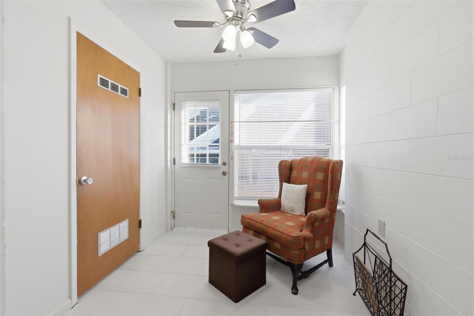 151 N HILL AVENUE 100