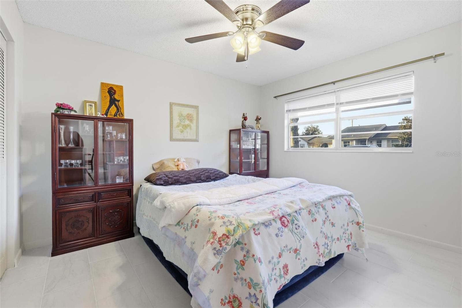 ALHAMBRA VILLAS CONDO 01-04 - Residential