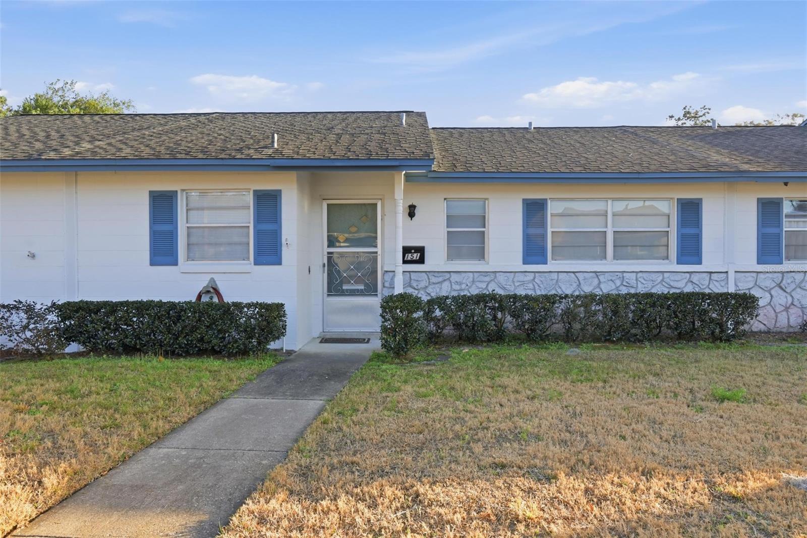 ALHAMBRA VILLAS CONDO 01-04 - Residential