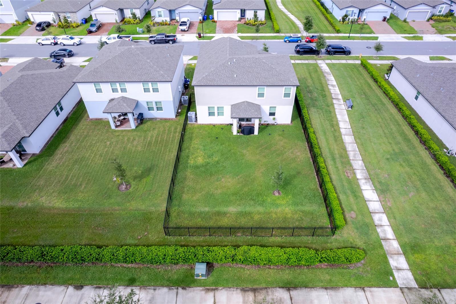 THE RESERVE AT TWIN LAKES - Residential Lease