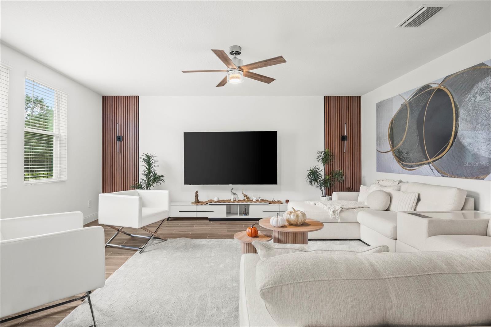 THE RESERVE AT TWIN LAKES - Residential Lease