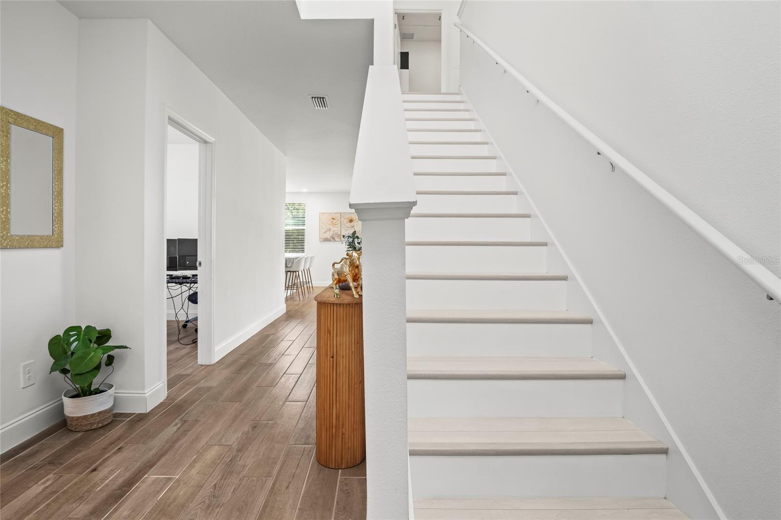 THE RESERVE AT TWIN LAKES - Residential Lease