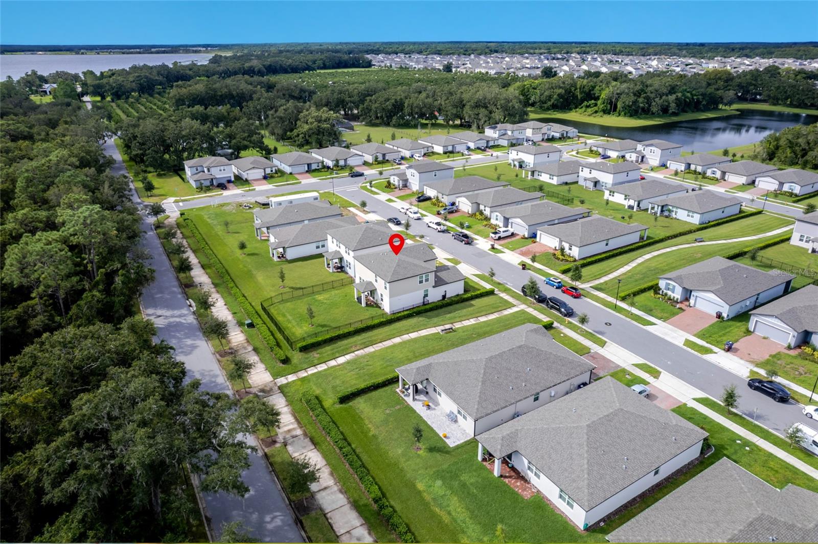 THE RESERVE AT TWIN LAKES - Residential Lease