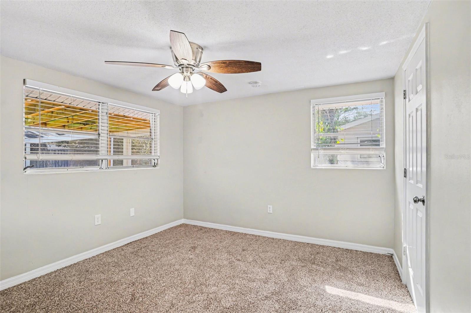 JASMINE LAKES - Residential