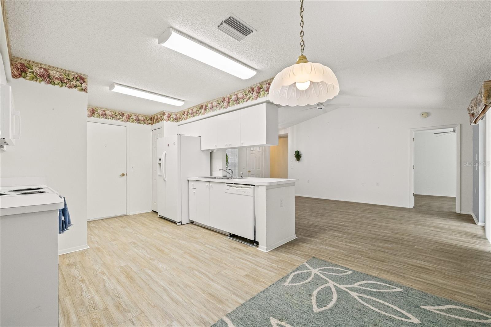 TIMBER PINES - Residential