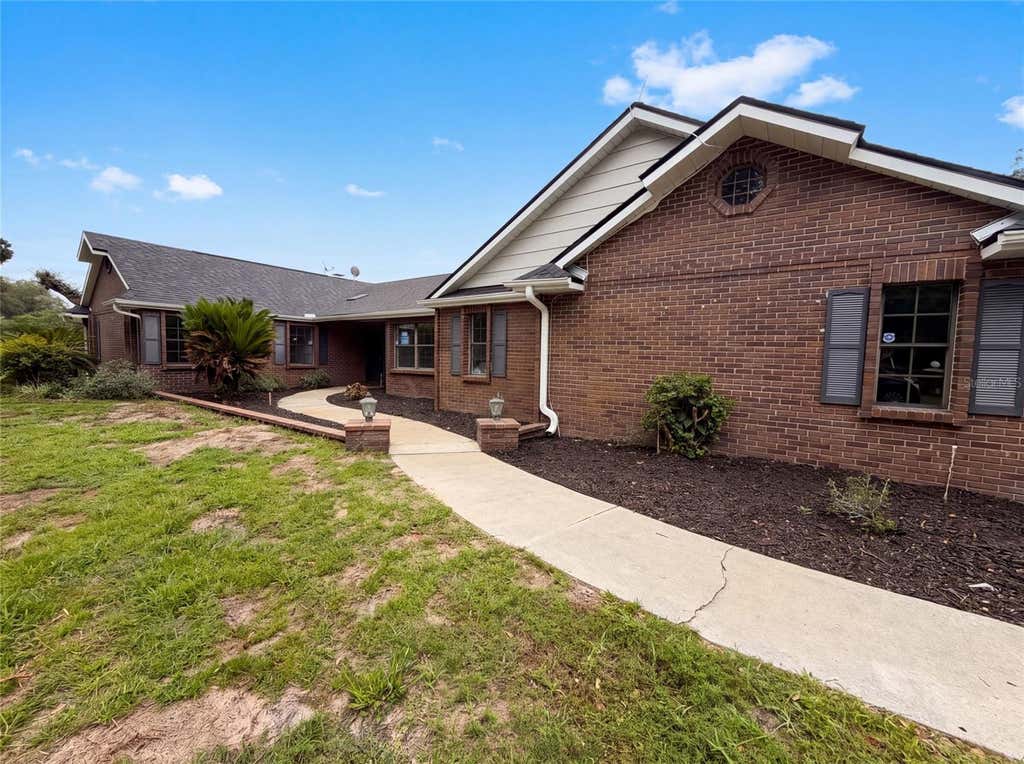 Photo of 5082 SW 31st Street, Ocala, FL 34474 (MLS # O6430900)