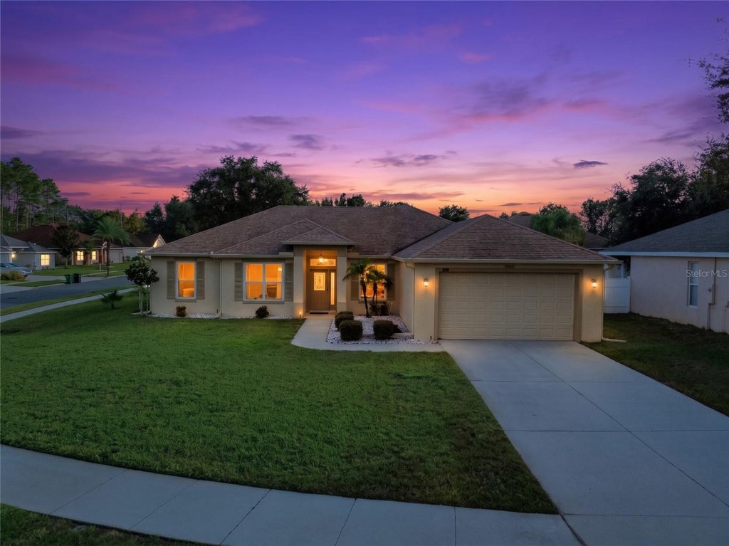 Photo of 2970 Southern Pines Loop, Clermont, FL 34711 (MLS # G5119247)