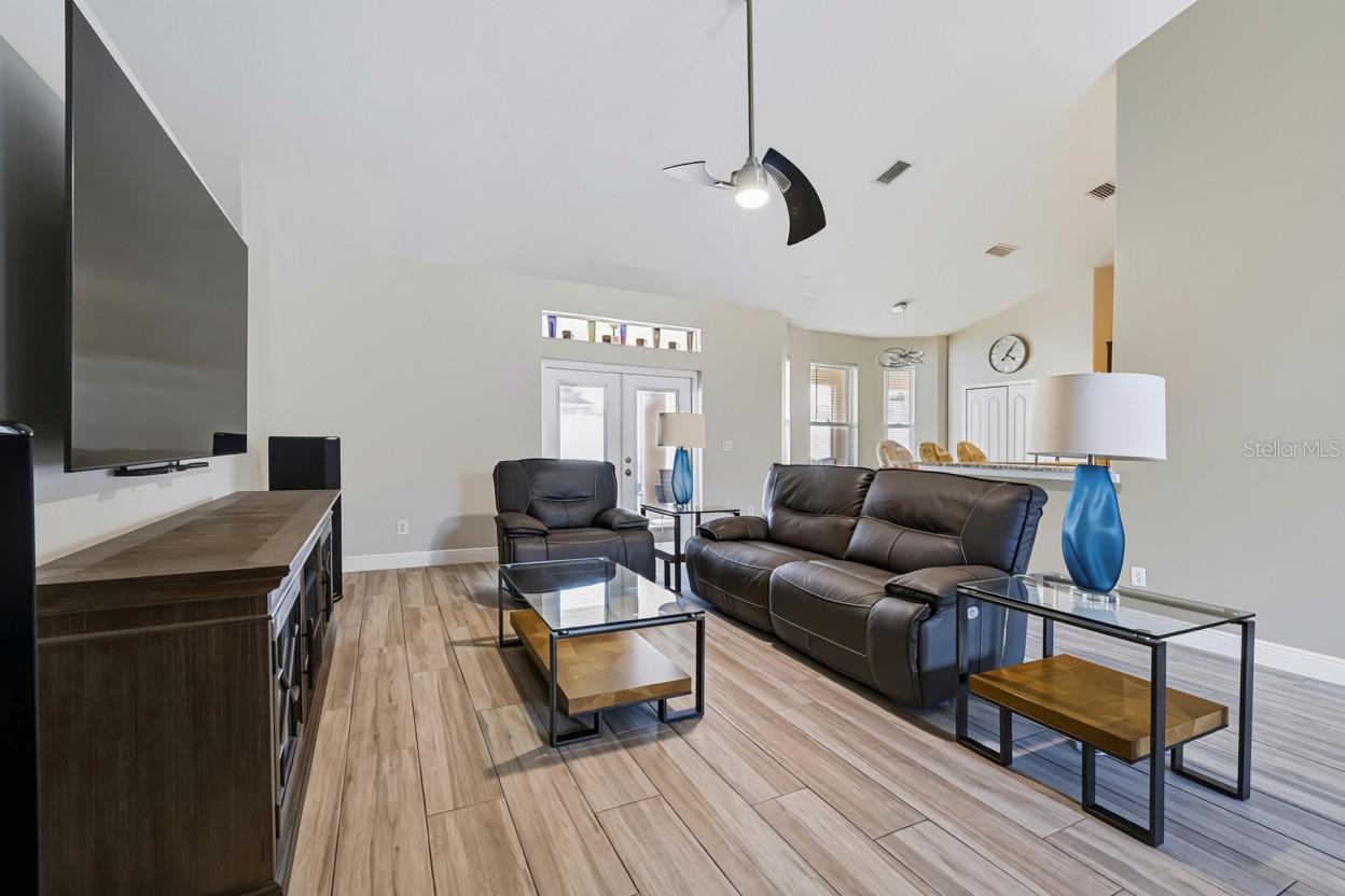 2970 SOUTHERN PINES LOOP