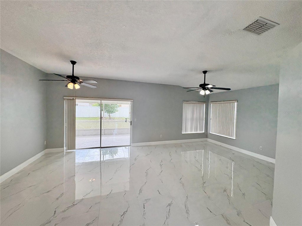Photo of 514 Short Pine Circle, Orlando, FL 32807 (MLS # O6447872)