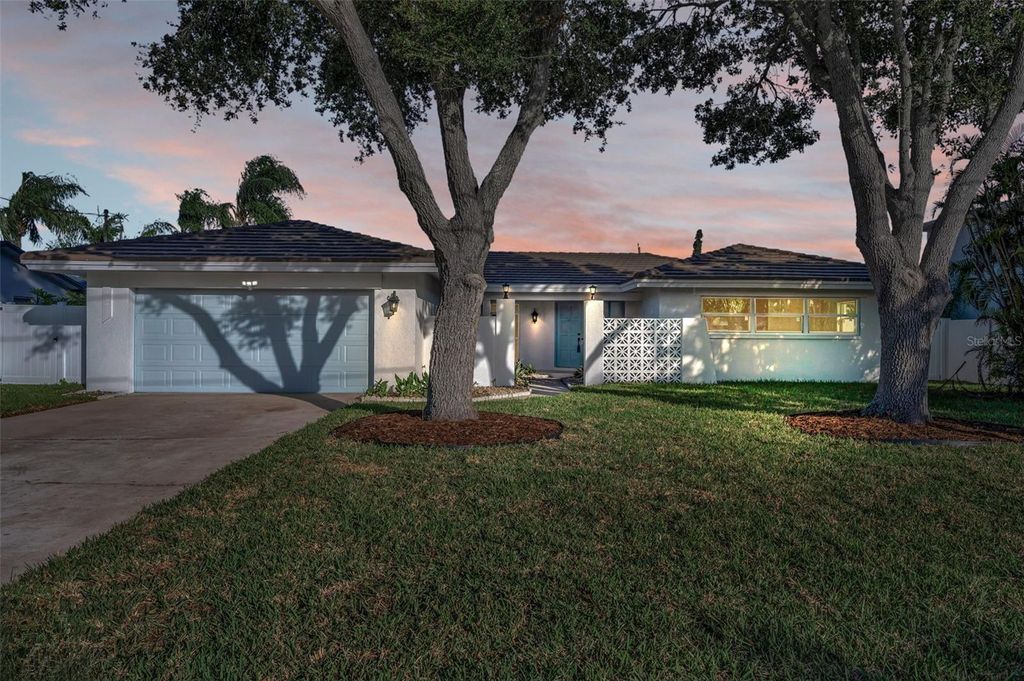 Photo of 1695 Clearwater Harbor Drive, Largo, FL 33770 (MLS # TB8431604)