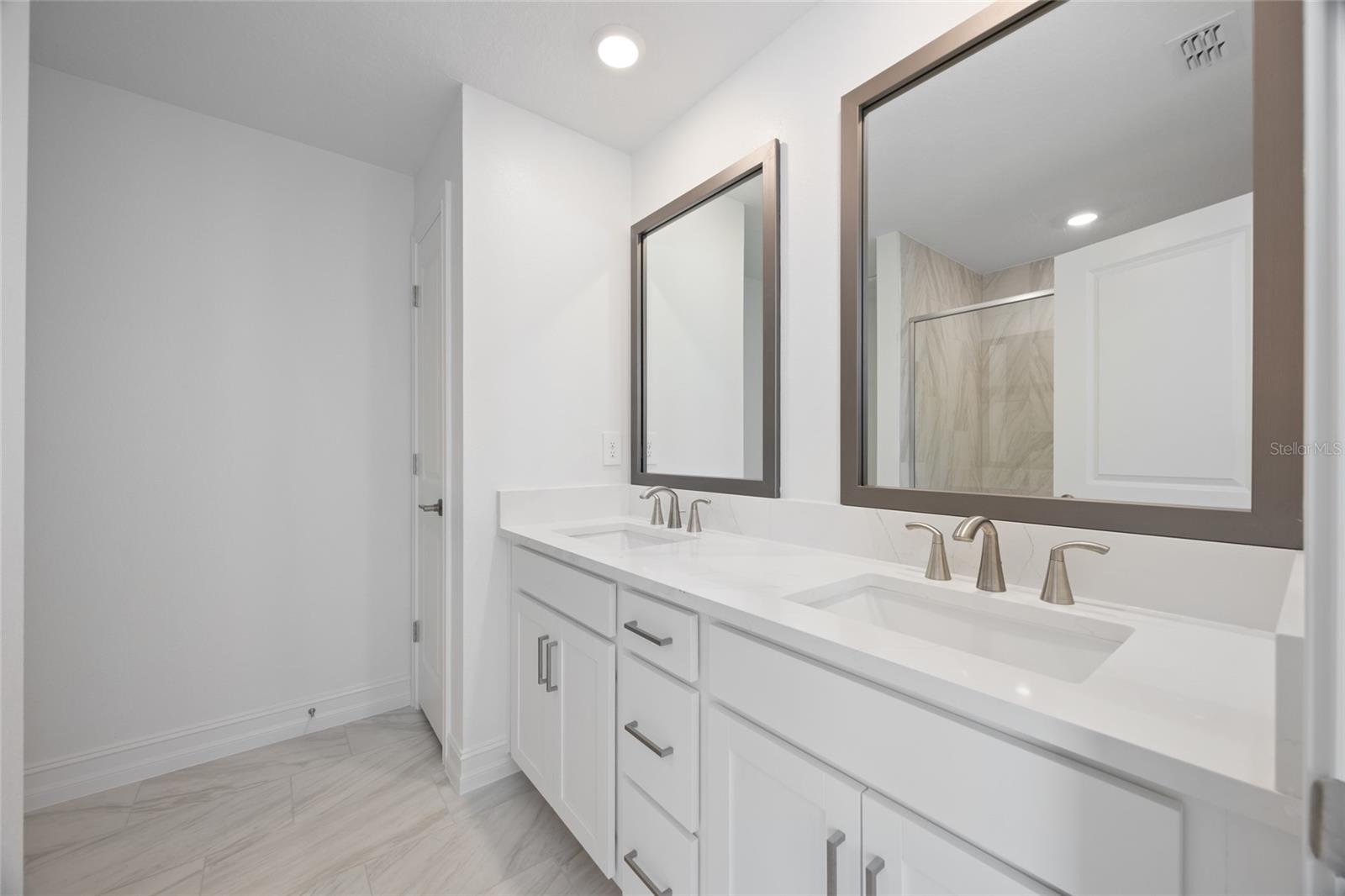 WIREGRASS RANCH M21 PLAT - Residential Lease