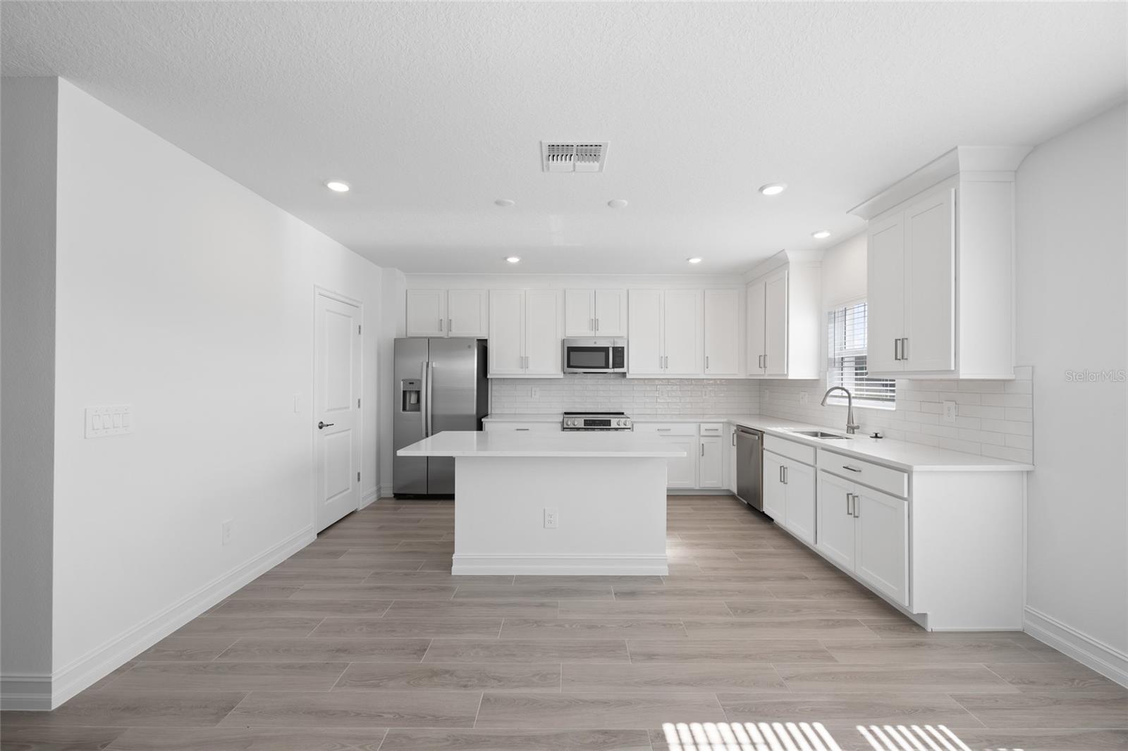WIREGRASS RANCH M21 PLAT - Residential Lease