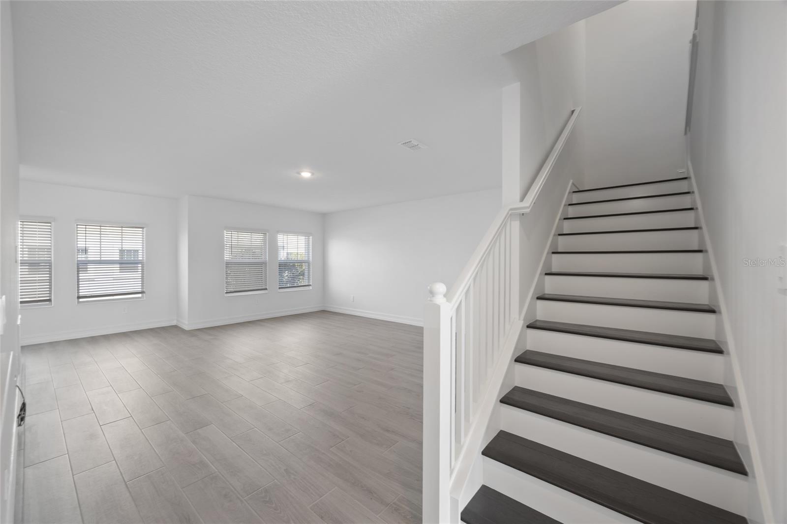 WIREGRASS RANCH M21 PLAT - Residential Lease
