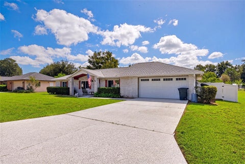 Tiny photo for 4092 SE 61st Place, Ocala, FL 34480 (MLS # OM734565)