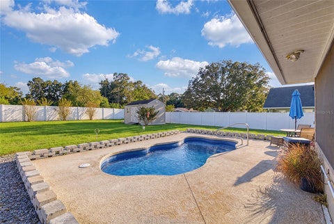 Tiny photo for 4092 SE 61st Place, Ocala, FL 34480 (MLS # OM734565)