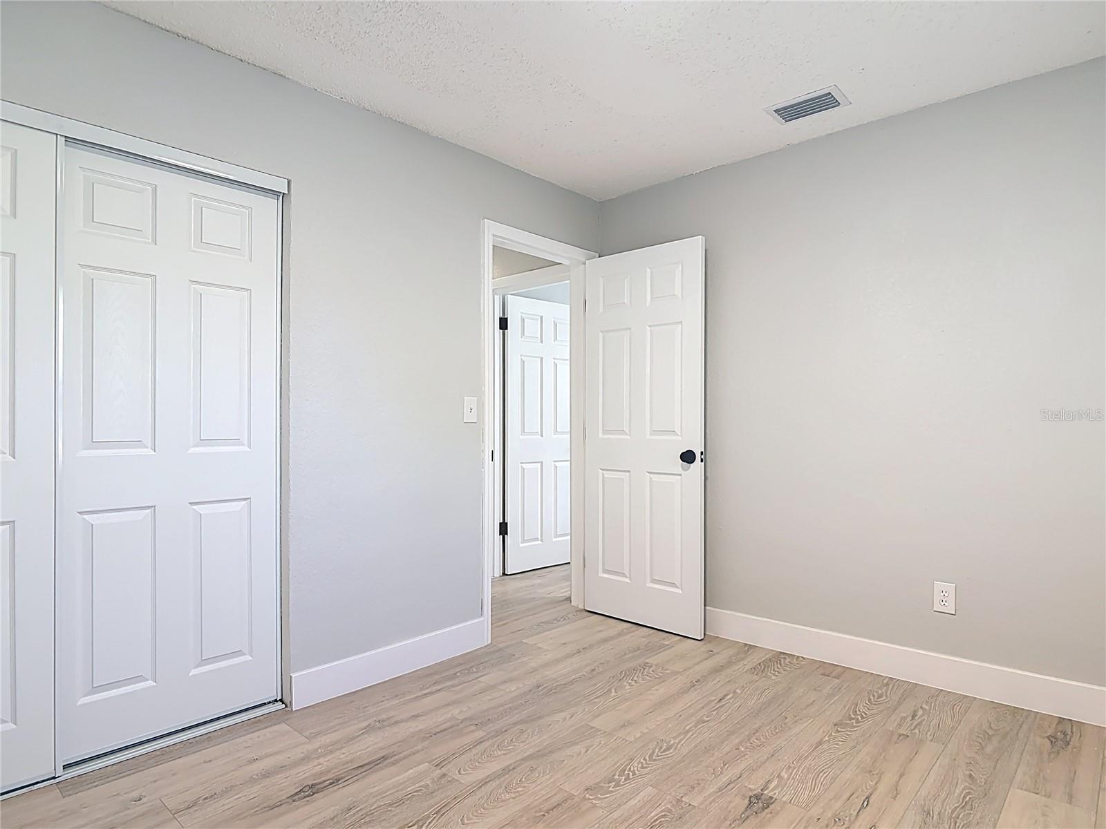 DELTONA LAKES UNIT 25 - Residential