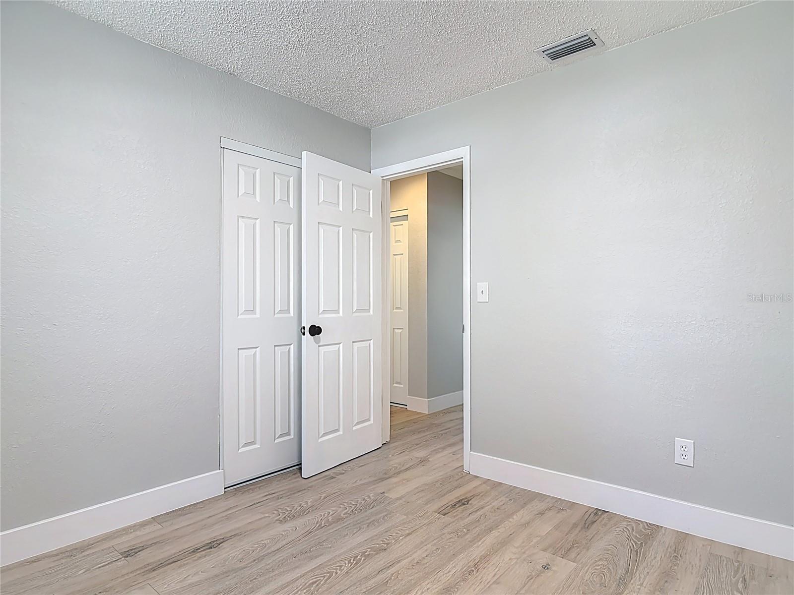 DELTONA LAKES UNIT 25 - Residential