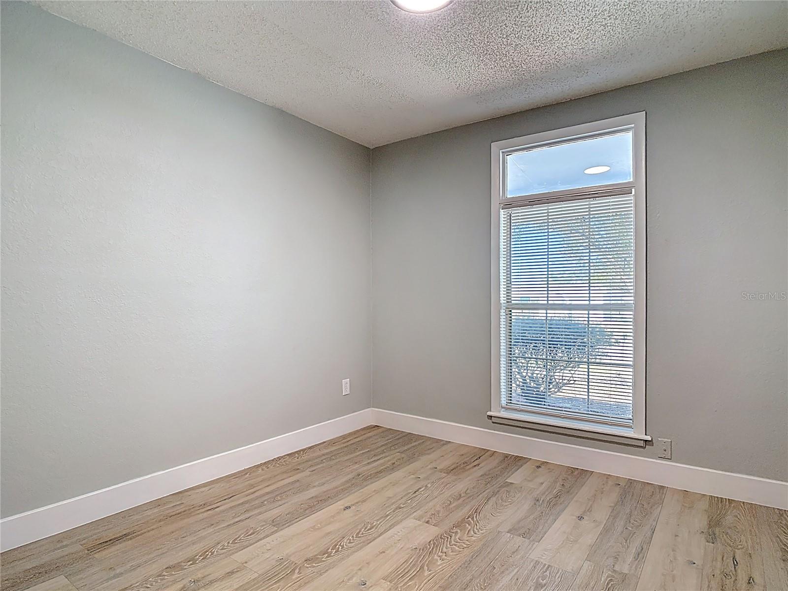 DELTONA LAKES UNIT 25 - Residential