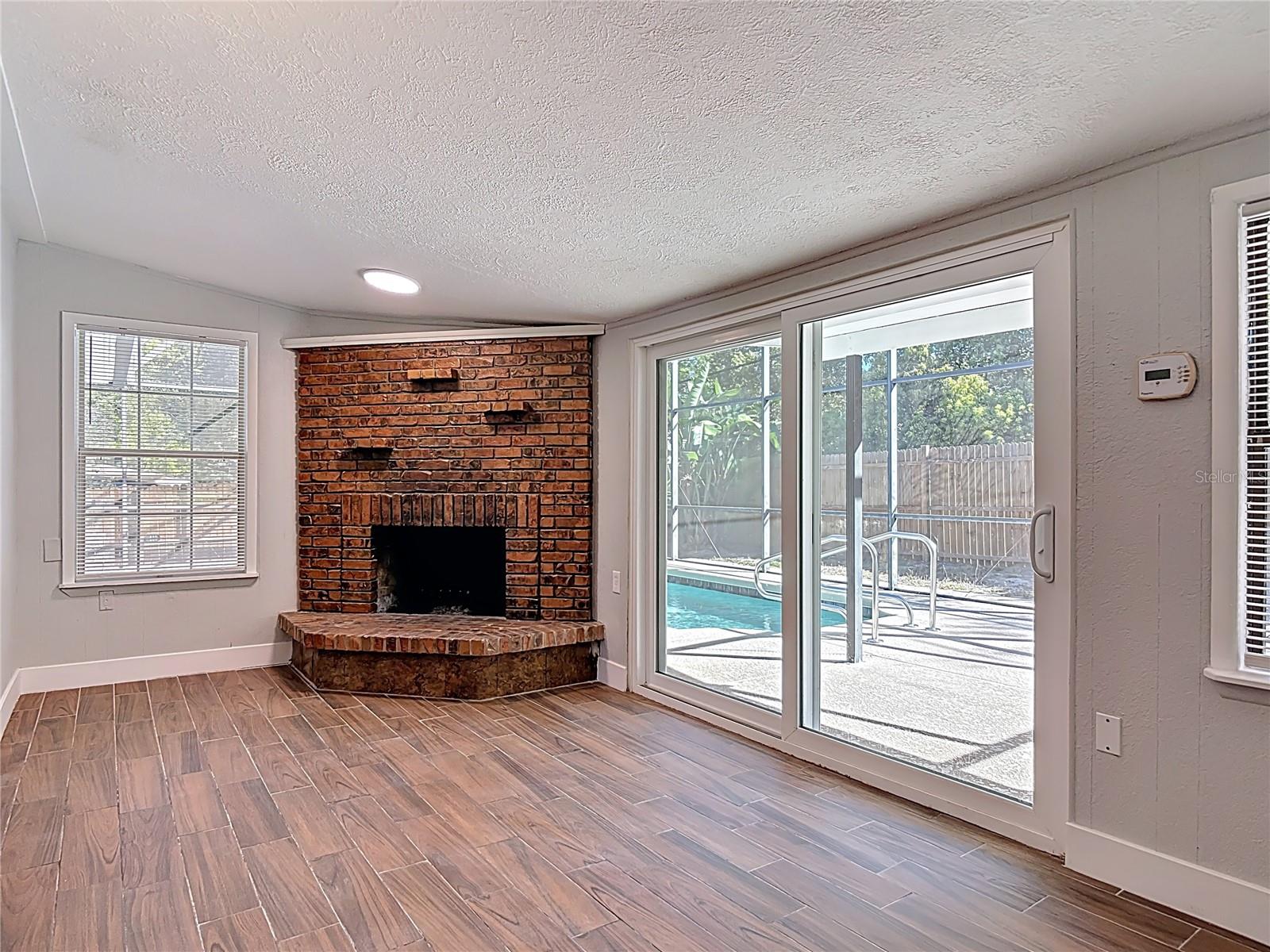 DELTONA LAKES UNIT 25 - Residential