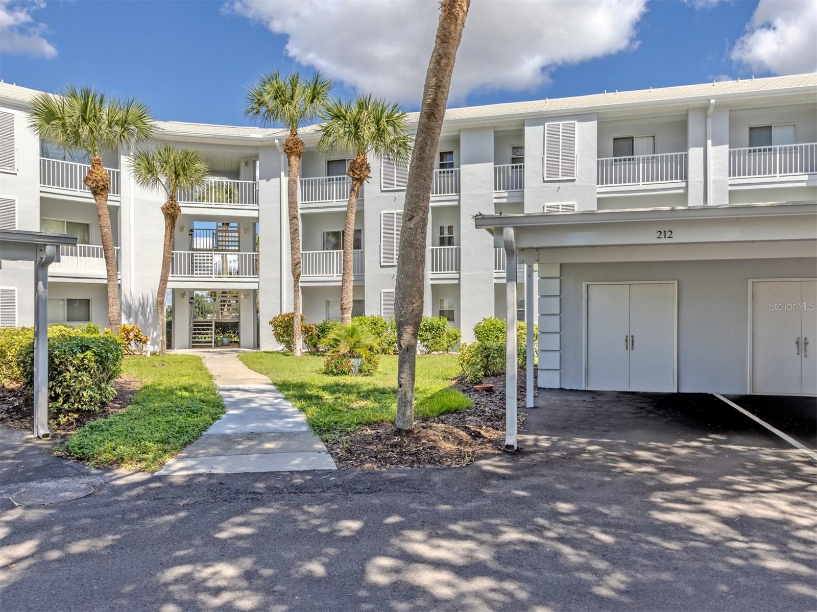 404 CERROMAR CIRCLE N 212, VENICE, FL, 34293 3 404 CERROMAR CIRCLE N 212